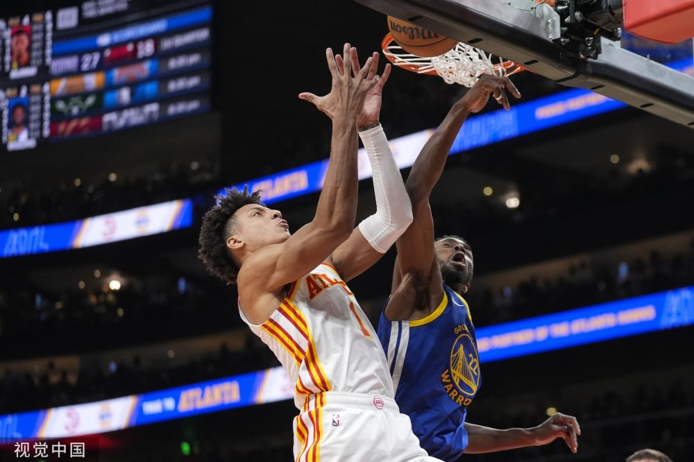 她的表现令 她的表现令